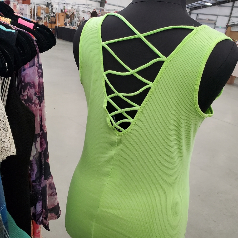 Dress - Picture 7 of 8